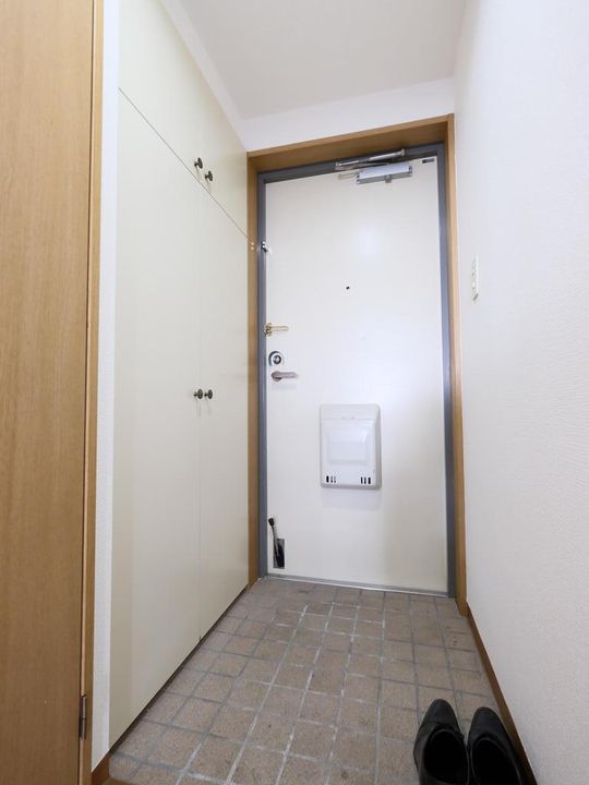 カーサ・ステラロッサの玄関