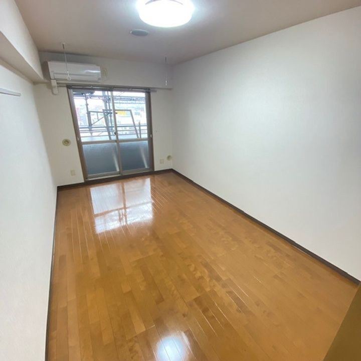 東京都町田市中町1(マンション)の賃貸物件の居間