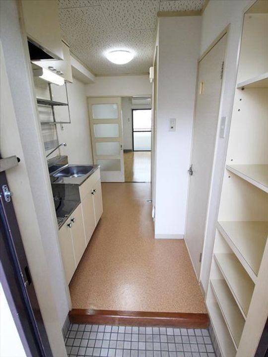 シティーハイツ湊町の玄関
