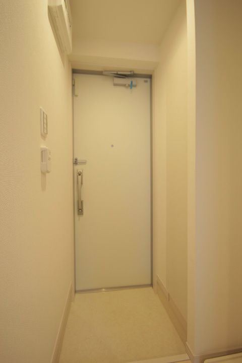 千葉県船橋市海神4(マンション)の賃貸物件の玄関