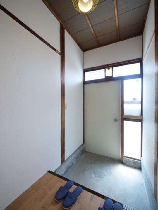 岡山県岡山市南区福富中2(一戸建)の賃貸物件の玄関