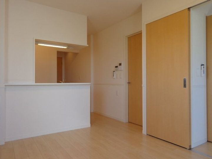 グランディールIIIの居間