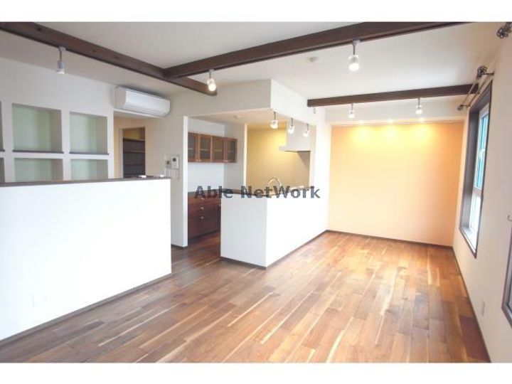 岐阜県岐阜市須賀3(マンション)の賃貸物件の居間