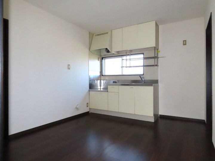 ドミエールみやけのキッチン