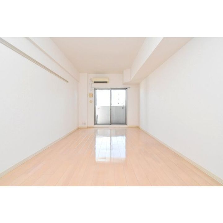 Gramercy Sakaeの居間