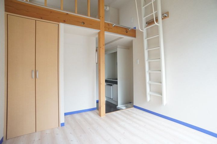 HSハイツ桜の内装