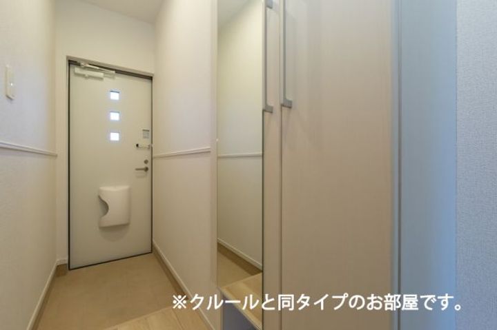 グランディディエライトの玄関