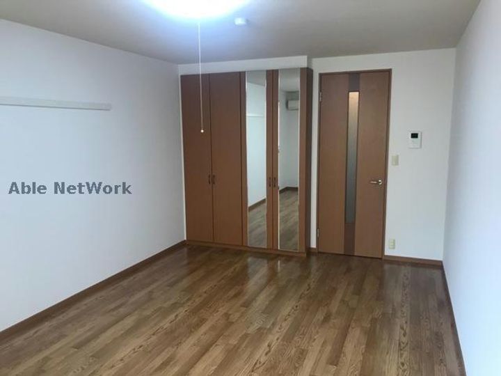 愛知県碧南市三宅町4(アパート)の賃貸物件の居間