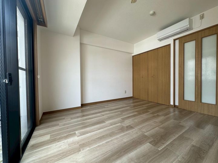 第3ジーオンビルの居間