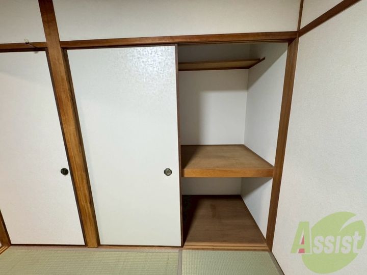 岡の上ハイツの内装