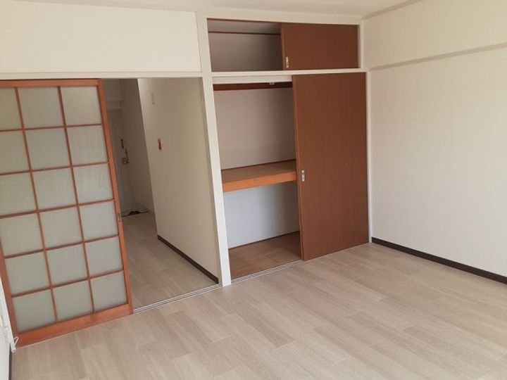 新屋第一マンションの居間