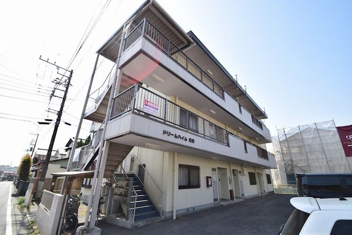 神奈川県南足柄市狩野(マンション)の賃貸物件の外観