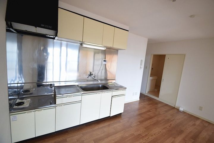 神奈川県南足柄市狩野(マンション)の賃貸物件のキッチン