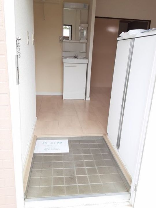 ザ・リバーサイドハイツの玄関