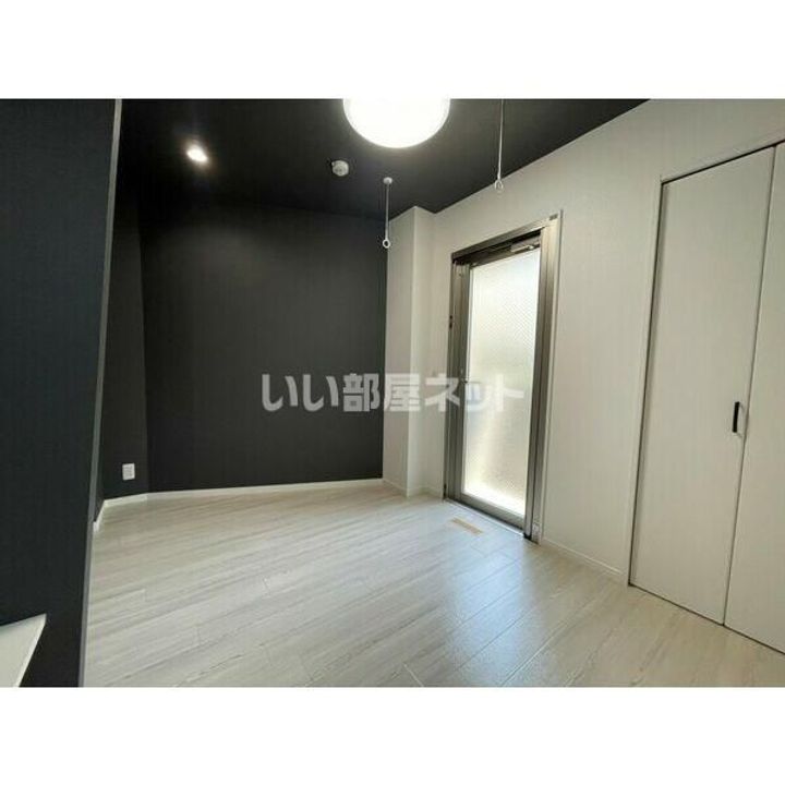 エヌエムスワサントキャトルズの内装