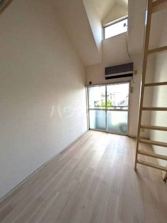 レオパレス南馬込第2の居間