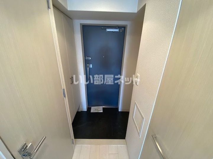 兵庫県神戸市灘区鹿ノ下通3(マンション)の賃貸物件の玄関