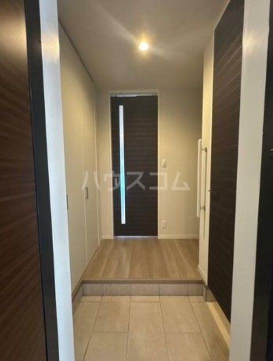 フォーペスカの玄関