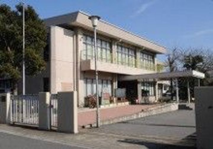 フォーペスカの周辺