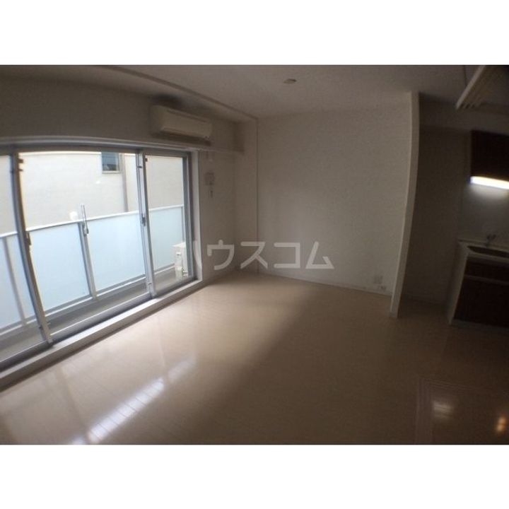 スペッキオの居間