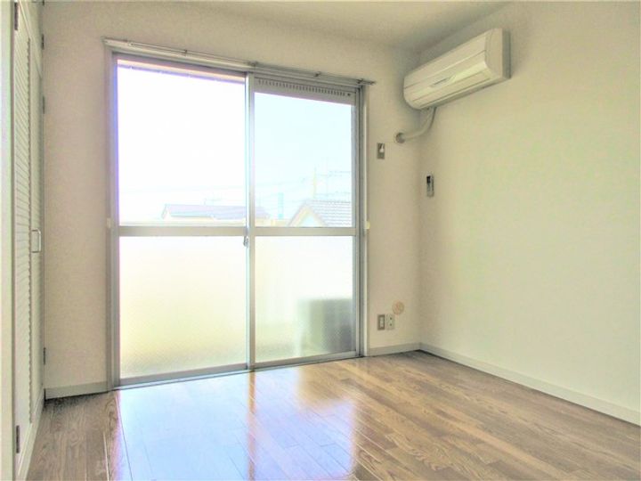 グランパレスの居間