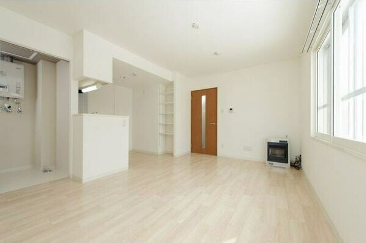 北海道札幌市東区北十七条東8(マンション)の賃貸物件の内装