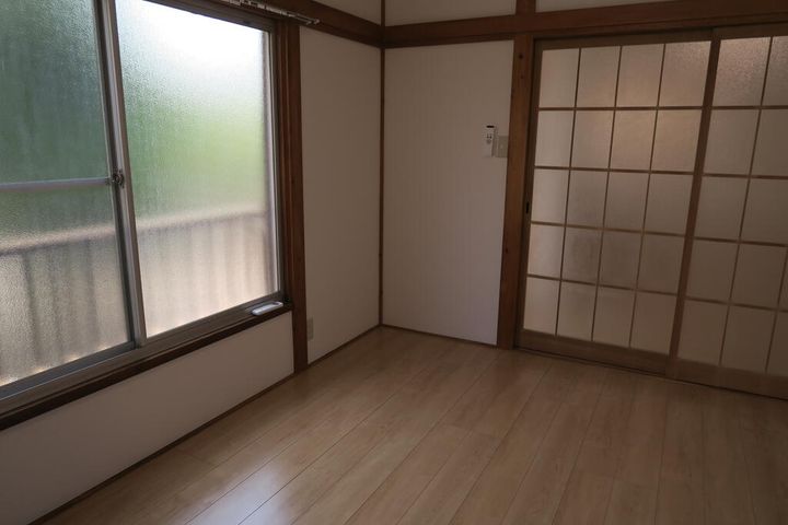 慈恵ハウスIIの居間