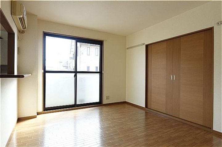 栃木県宇都宮市岩曽町(アパート)の賃貸物件の居間