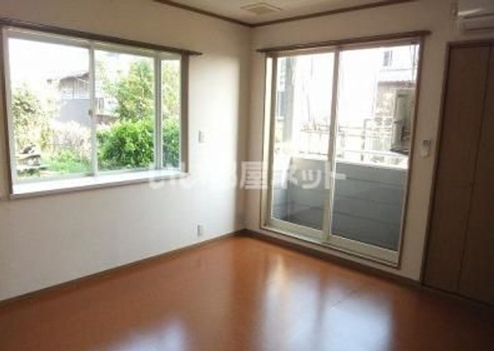 新潟県長岡市堺町(アパート)の賃貸物件の居間