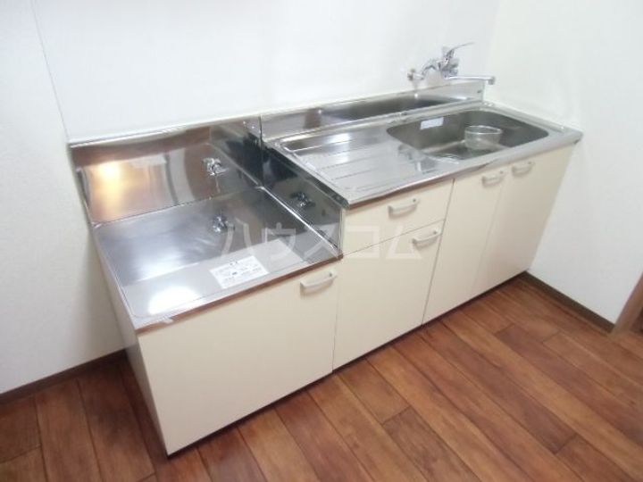 林荘のキッチン