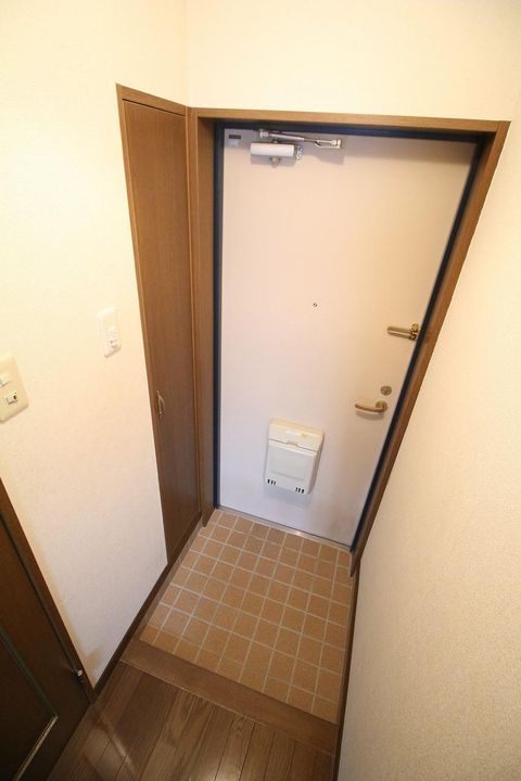 T’sBLDの玄関