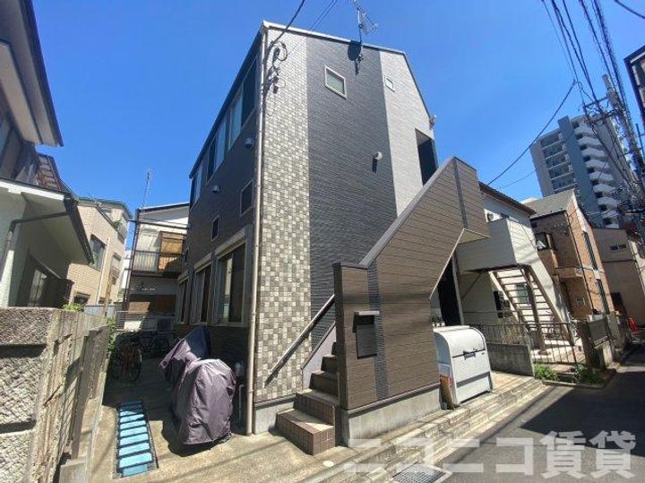 ハーモニーテラス新宿の外観