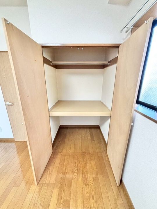 ロード上大川前の内装