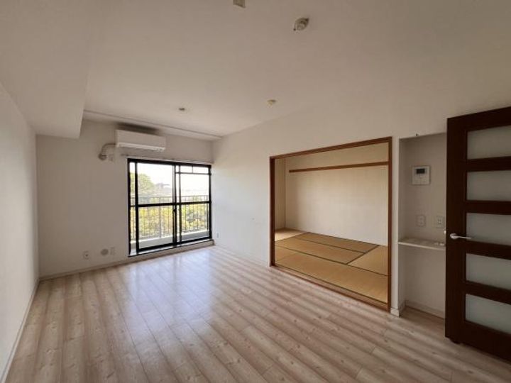 エス・バイ・エルマンション土浦の居間