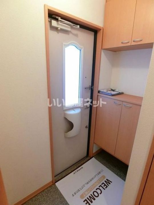 広島県広島市安佐南区西原1(アパート)の賃貸物件の玄関