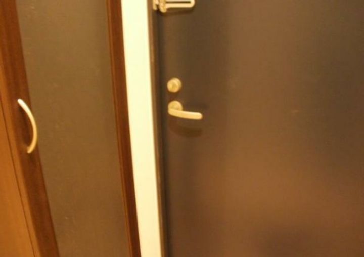 SフラットIIの玄関