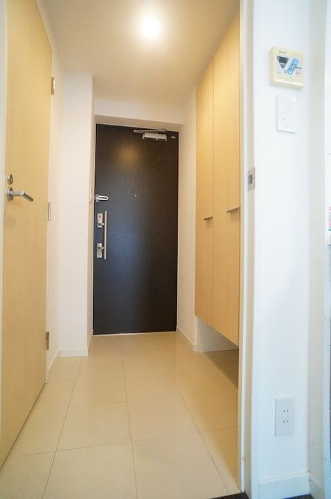 東京都文京区西片2(マンション)の賃貸物件の玄関