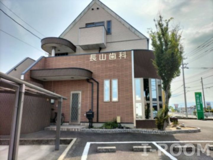 ラ・セゾン IIの周辺