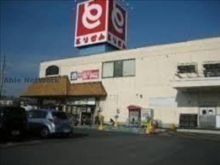 サニー・フィールドの周辺