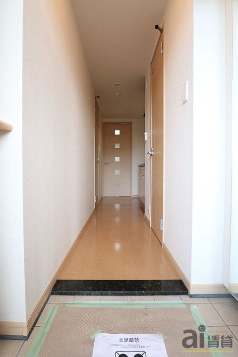 東京都小金井市中町3(マンション)の賃貸物件の玄関