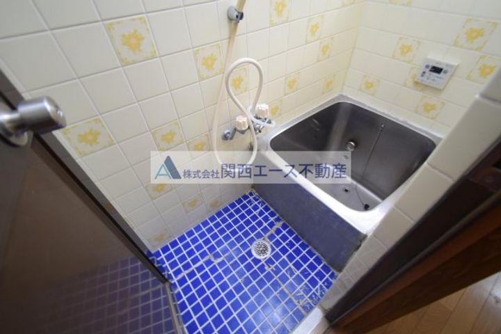 大阪府東大阪市西石切町1(一戸建)の賃貸物件の風呂