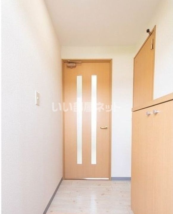 ハートフルマンション ライムの玄関