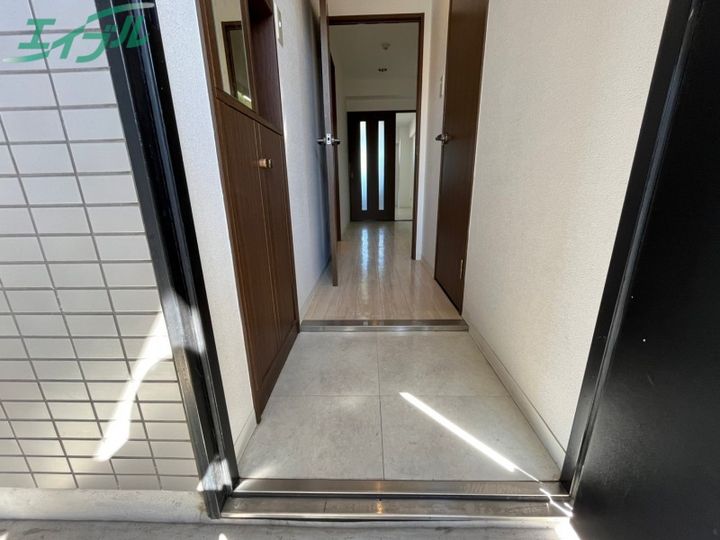 ヴィラナインの玄関