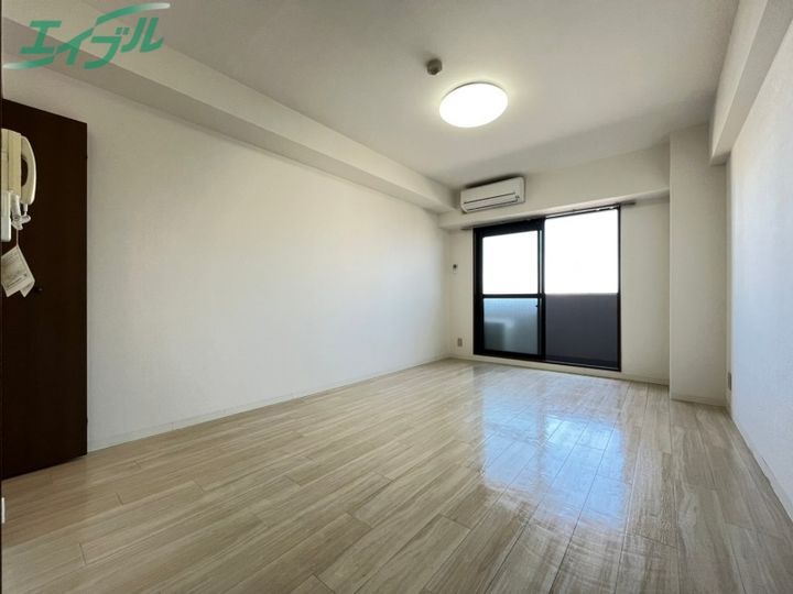 ヴィラナインの居間