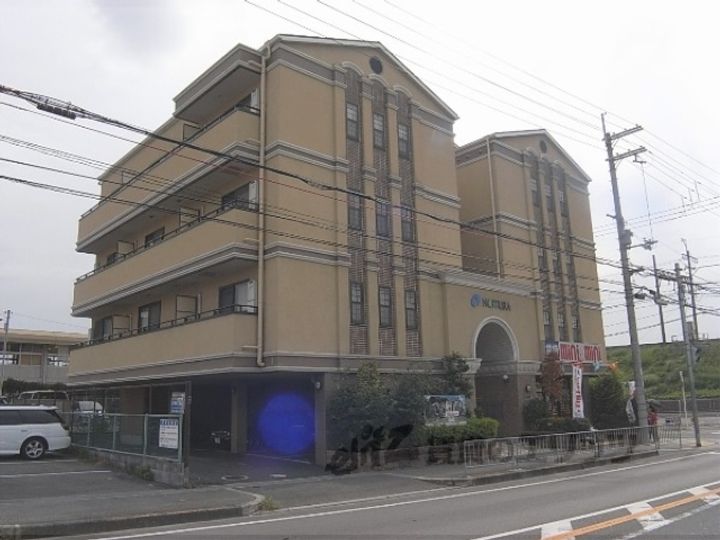 エトワール磐船の外観