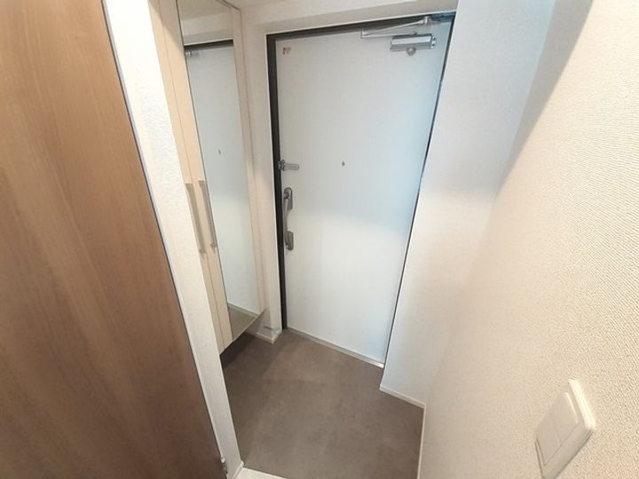 愛知県名古屋市天白区野並3(マンション)の賃貸物件の玄関