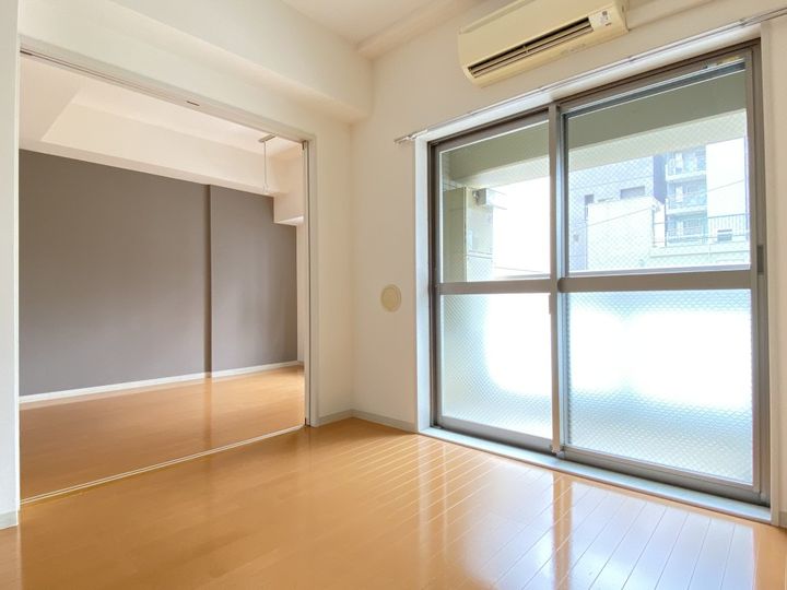 東京都千代田区神田和泉町(マンション)の賃貸物件の居間