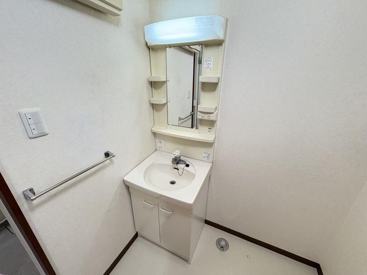 ハイツアオキの内装