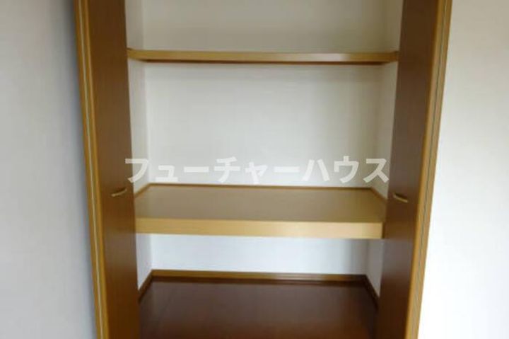 ROYAL GARDEN CASAHARA Iの内装