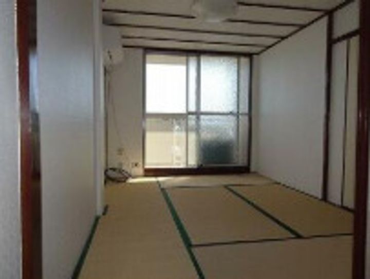 豊田第ニコーポラスの居間